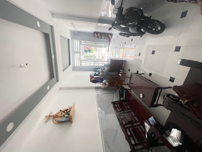 Nhà Lê Ngã, Phú Trung, Tân Phú, 64m2, 4 lầu,  3.3x19, Nhỉnh 8,7 tỷ